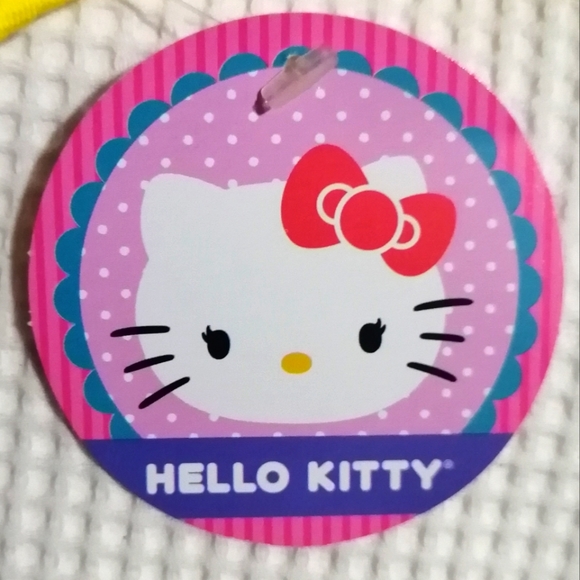 🔥SALE🔥 🌟HP🌟 Hello Kitty Sparkly Canada Girl's T-shirt Tee NWT Sizes 4, 6, 6X - Picture 5 of 5